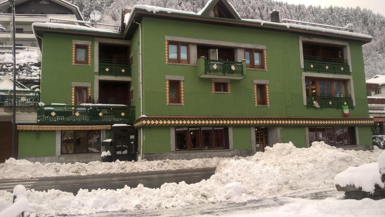 Hotel Torena Aprica Luaran gambar